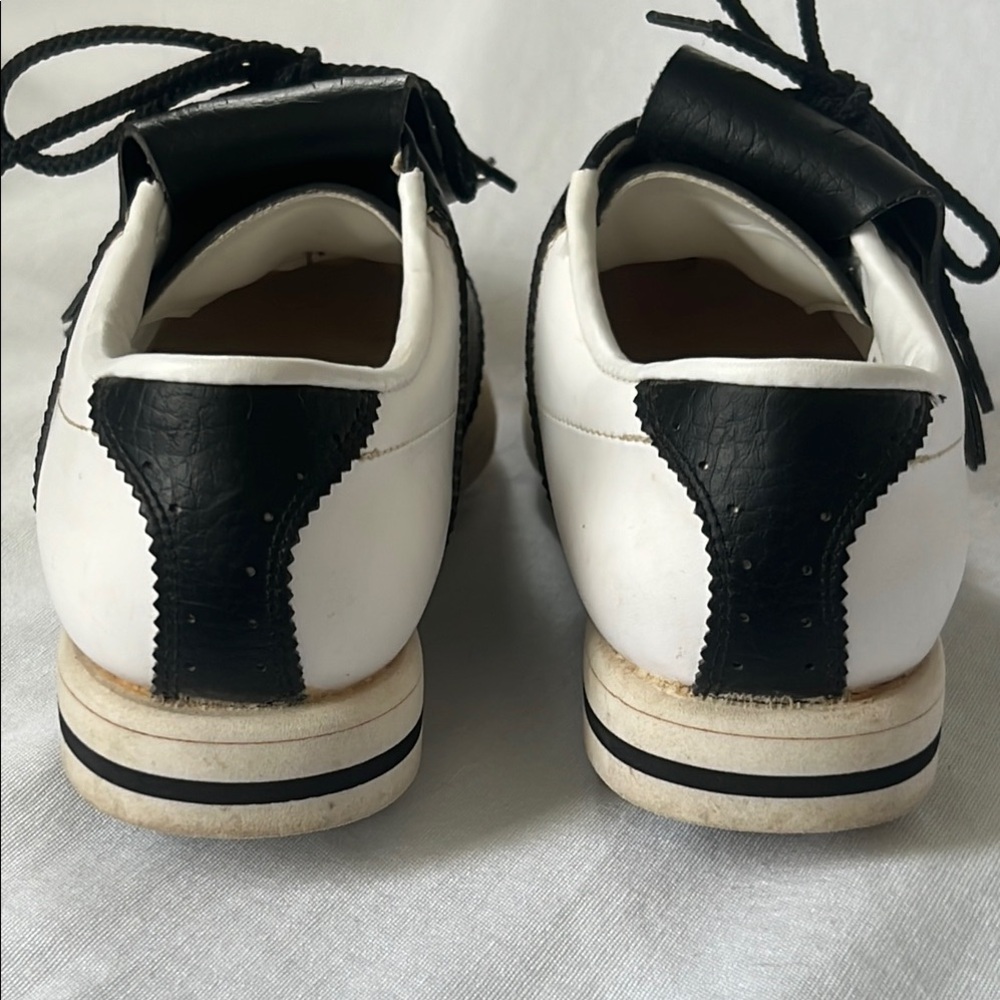 FootJoy Black and White Green-Joys Golf Shoes with Spikes - Picture 5 of 8